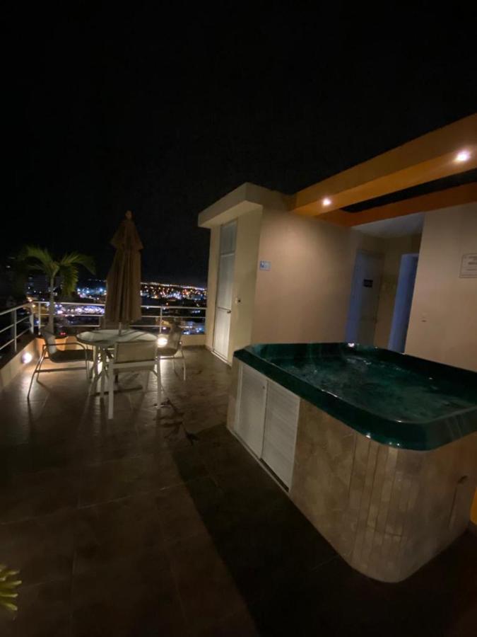 Comodo Apartamento Con Vista Al Mar. Salinas  Bagian luar foto